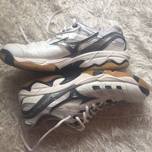 Women’s Mizuno Wave Rally Volleyball Shoes